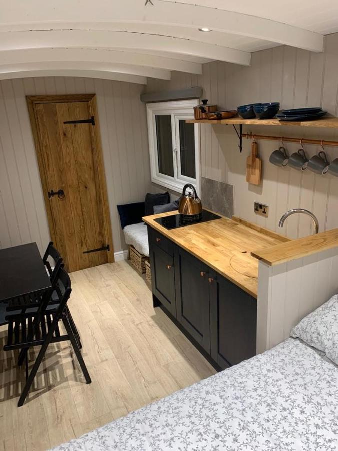 Herdwick Shepherd Hut เอ็กซิเตอร์ ภายนอก รูปภาพ